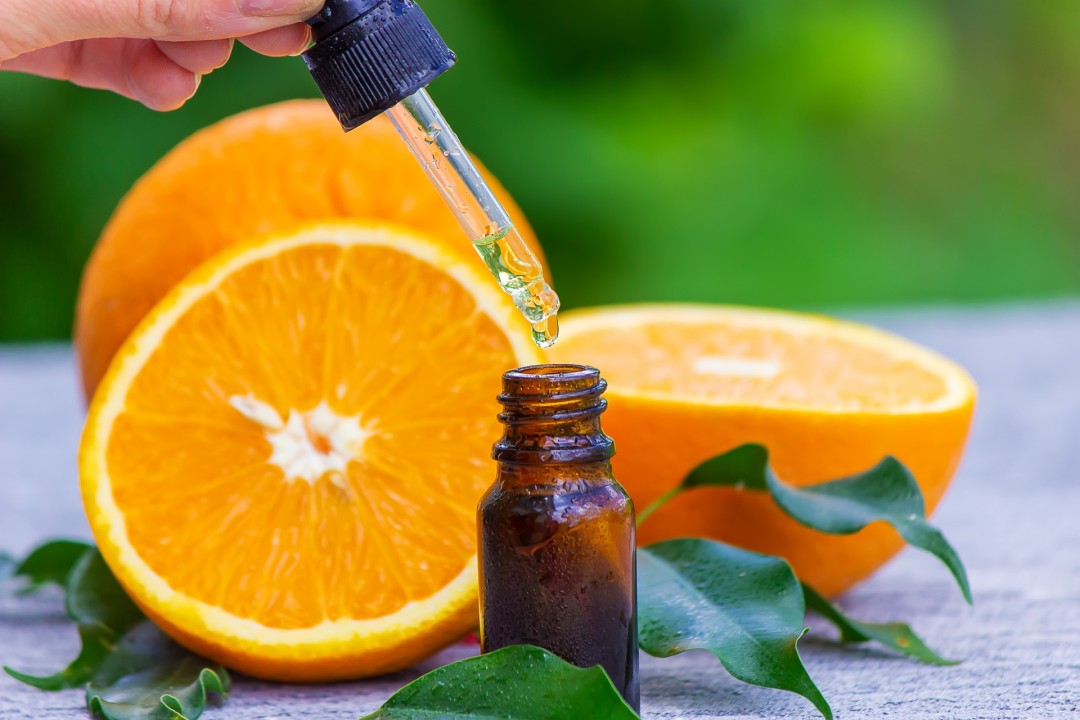 7 Ways to Use Wild Orange Oil